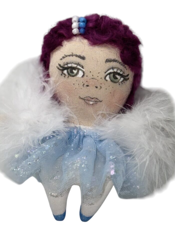 Glitterella Featherfluff - Image 4