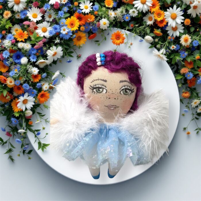 Glitterella Featherfluff - Image 3